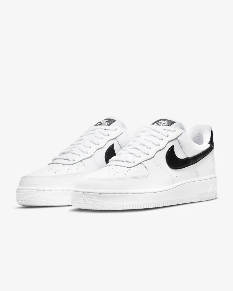 nikeairforce whiteblack5.webp