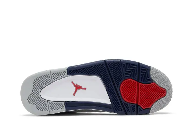 nikeretro4 navy2.webp