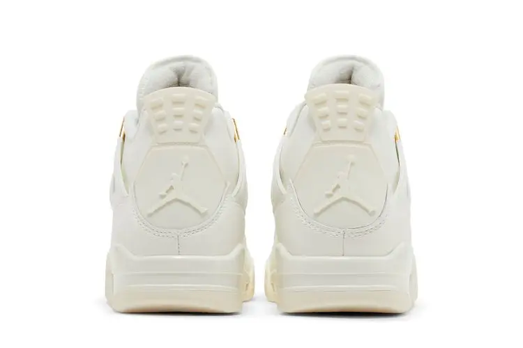 nikeretro4 gold3.webp