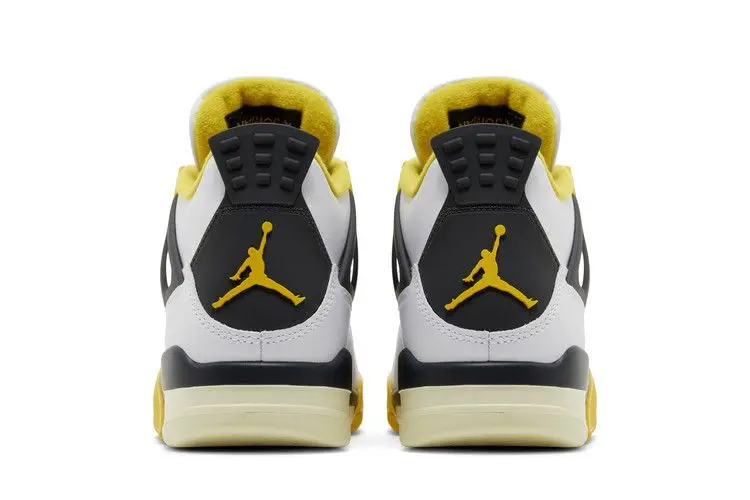 nikeretro4 sulfur3.webp